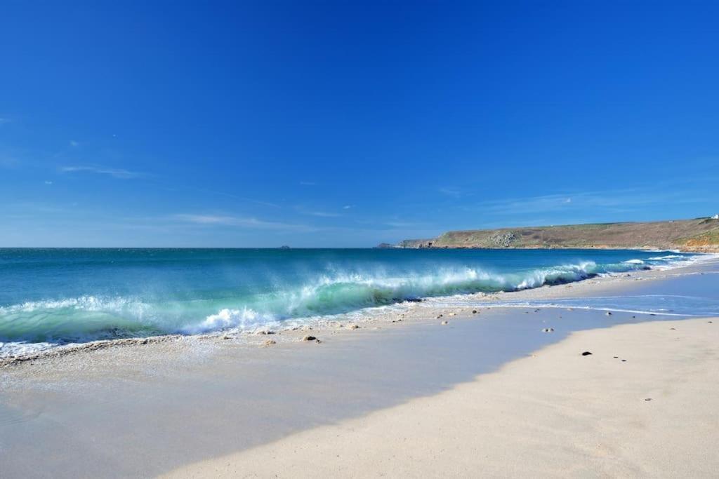 3-Bedroom Bungalow With Parking, Goldsithney, Penzance, Cornwall Perranuthnoe Экстерьер фото